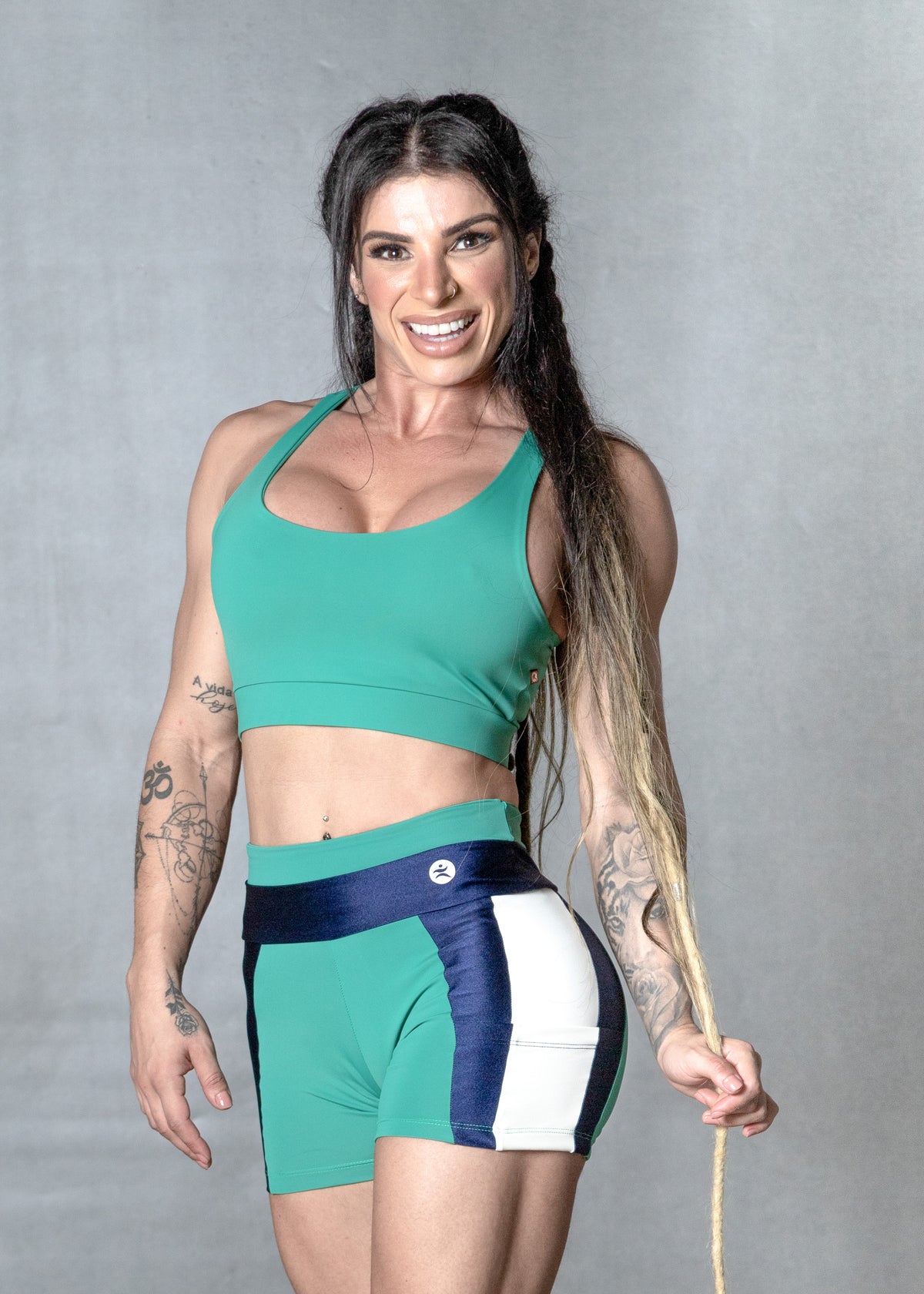 Conjunto Fitness PulseTank - Top Alça + Shorts com Bolso - Verde