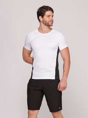 Kit 3 Camisetas Masculinas com Recorte DryFit: Absorve 70% do Suor e Não Esquenta  - Azul, Preta e Branca