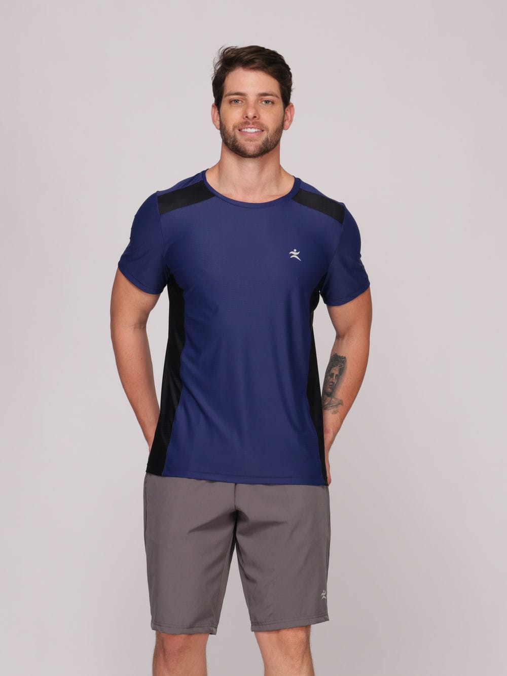 Camiseta Masculina com Recorte Tecido Poliamida com Proteção UV Evita Transpiração - Azul Royal